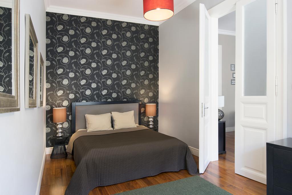 Kapital Inn Budapest Exteriör bild