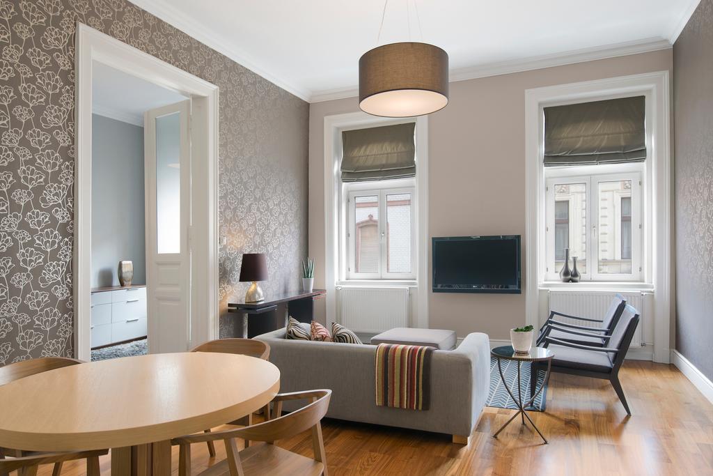 Kapital Inn Budapest Exteriör bild
